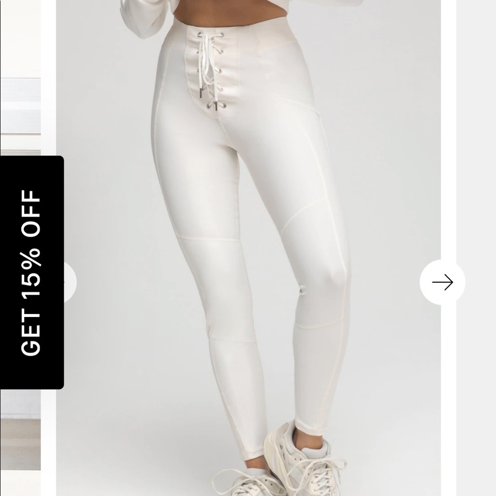 Good American Bombshell leggings